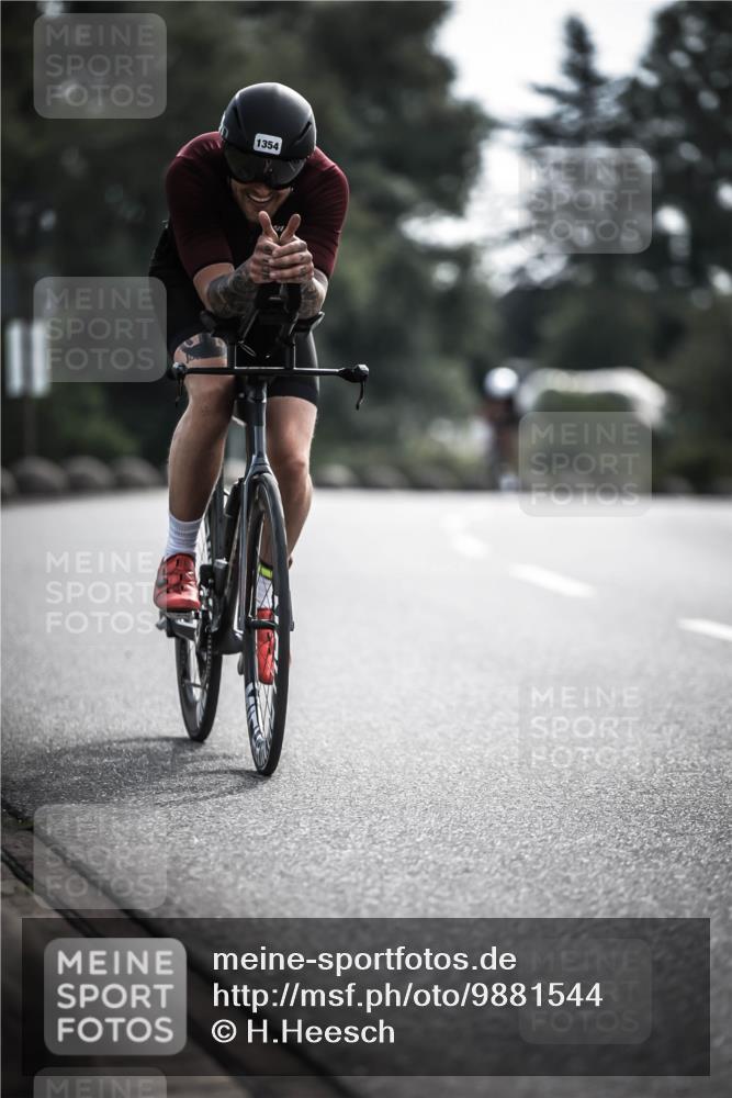 21.06.2026 - 29. Vierlanden-Triathlon H.Heesch http://msf.ph/oto/9881544 21.06.2026 09:16:12 Radfahren 61, 212, 1354 meine-sportfotos.de
