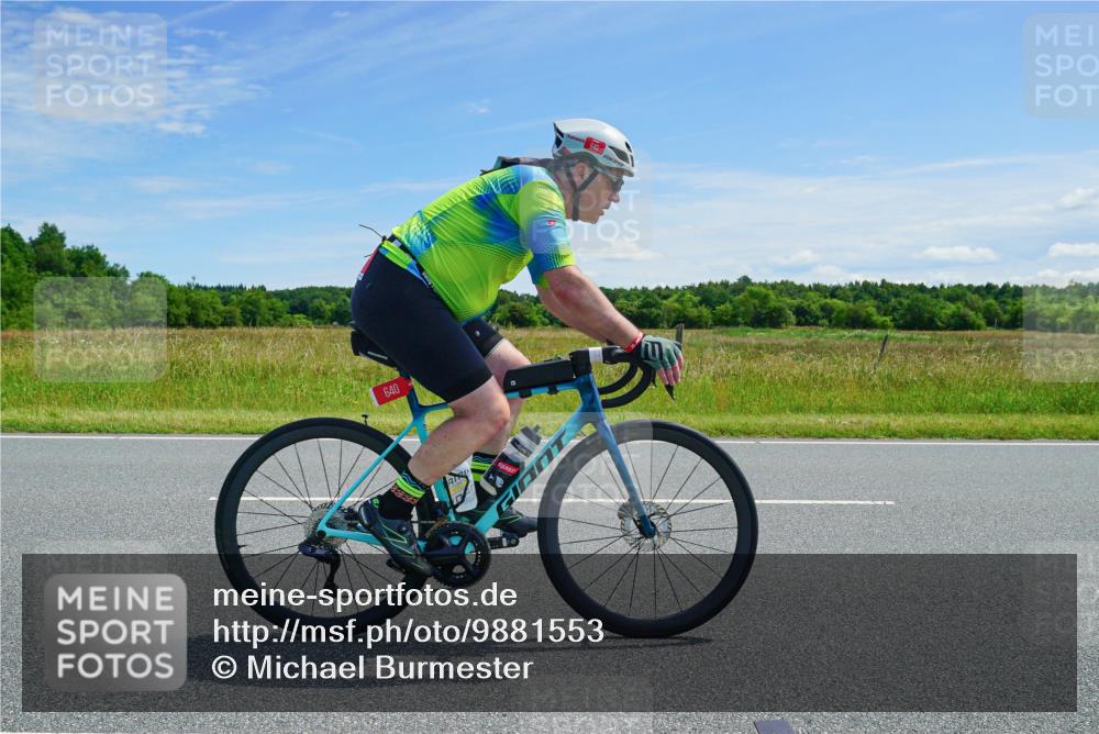 21.06.2026 - Viking Triathlon Michael Burmester http://msf.ph/oto/9881553 21.06.2026 12:59:35 Radfahren 337, 493, 640 meine-sportfotos.de