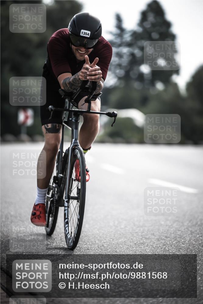 21.06.2026 - 29. Vierlanden-Triathlon H.Heesch http://msf.ph/oto/9881568 21.06.2026 09:16:12 Radfahren 61, 212, 1354 meine-sportfotos.de
