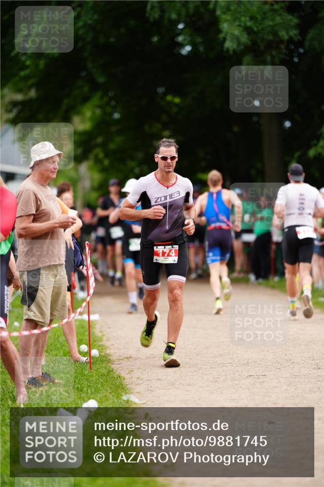 21.06.2026 - 29. Vierlanden-Triathlon LAZAROV Photography http://msf.ph/oto/9881745 21.06.2026 12:32:02 Laufen 3, 174 meine-sportfotos.de