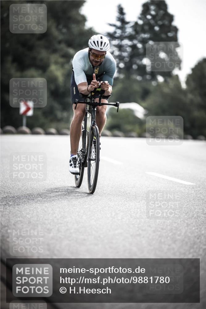 21.06.2026 - 29. Vierlanden-Triathlon H.Heesch http://msf.ph/oto/9881780 21.06.2026 09:16:56 Radfahren 49 meine-sportfotos.de