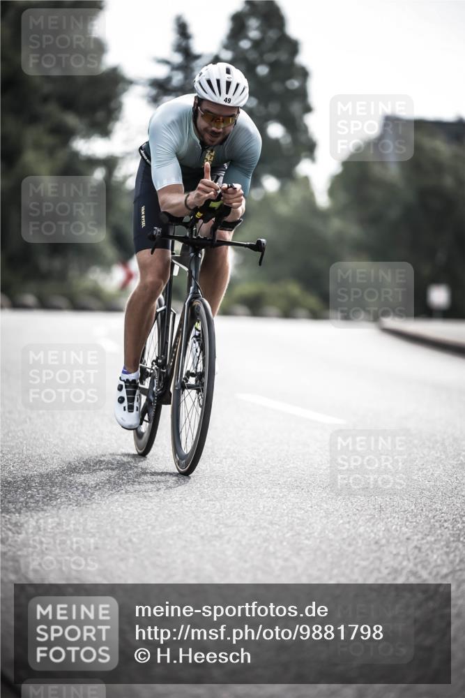 21.06.2026 - 29. Vierlanden-Triathlon H.Heesch http://msf.ph/oto/9881798 21.06.2026 09:16:56 Radfahren 49 meine-sportfotos.de