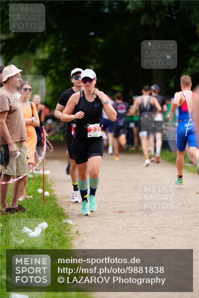 21.06.2026 - 29. Vierlanden-Triathlon LAZAROV Photography http://msf.ph/oto/9881838 21.06.2026 12:32:32 Laufen 700 meine-sportfotos.de