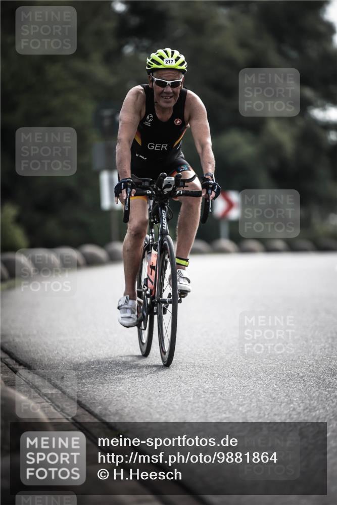 21.06.2026 - 29. Vierlanden-Triathlon H.Heesch http://msf.ph/oto/9881864 21.06.2026 09:17:10 Radfahren 217 meine-sportfotos.de