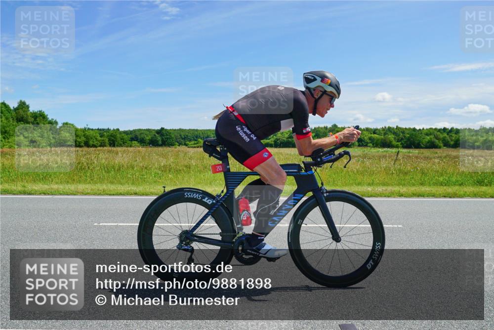 21.06.2026 - Viking Triathlon Michael Burmester http://msf.ph/oto/9881898 21.06.2026 13:06:51 Radfahren 59, 222, 374, 516, 523, 564, 636 meine-sportfotos.de