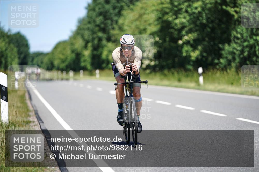 21.06.2026 - Viking Triathlon Michael Burmester http://msf.ph/oto/9882116 21.06.2026 13:34:21 Radfahren 347, 498 meine-sportfotos.de
