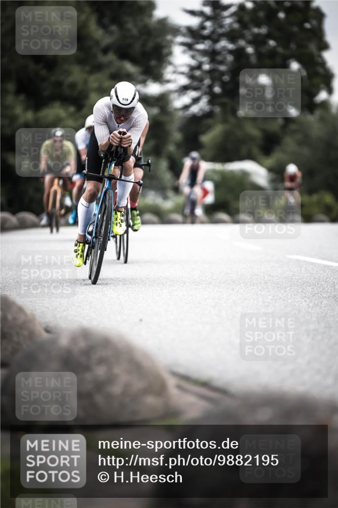21.06.2026 - 29. Vierlanden-Triathlon H.Heesch http://msf.ph/oto/9882195 21.06.2026 10:34:30 Radfahren 92, 118, 119, 141, 178, 227, 350 meine-sportfotos.de