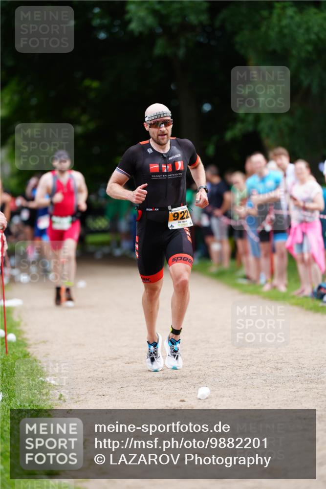 21.06.2026 - 29. Vierlanden-Triathlon LAZAROV Photography http://msf.ph/oto/9882201 21.06.2026 12:34:27 Laufen 922 meine-sportfotos.de