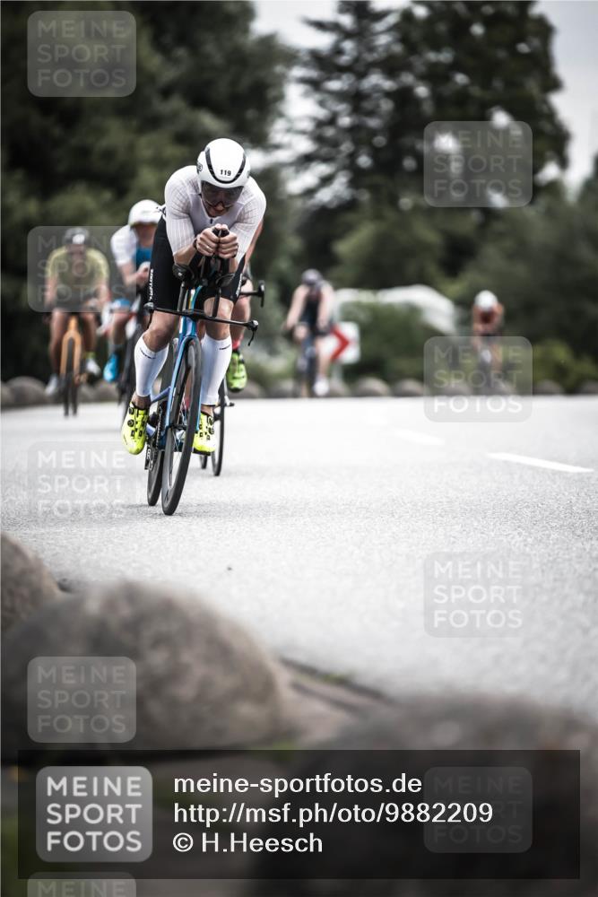 21.06.2026 - 29. Vierlanden-Triathlon H.Heesch http://msf.ph/oto/9882209 21.06.2026 10:34:30 Radfahren 92, 118, 119, 141, 178, 227, 350 meine-sportfotos.de