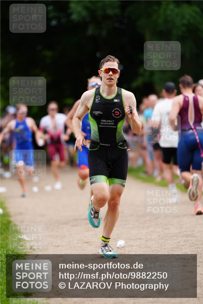 21.06.2026 - 29. Vierlanden-Triathlon LAZAROV Photography http://msf.ph/oto/9882250 21.06.2026 12:34:45 Laufen 3 meine-sportfotos.de