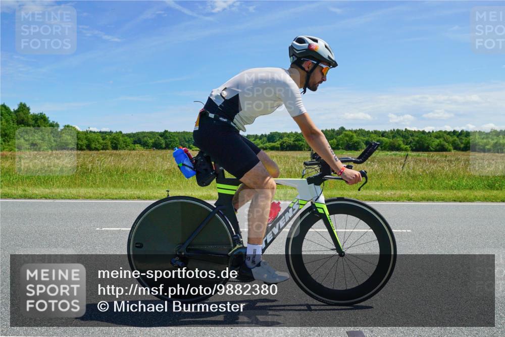 21.06.2026 - Viking Triathlon Michael Burmester http://msf.ph/oto/9882380 21.06.2026 13:14:56 Radfahren 105, 251, 366 meine-sportfotos.de