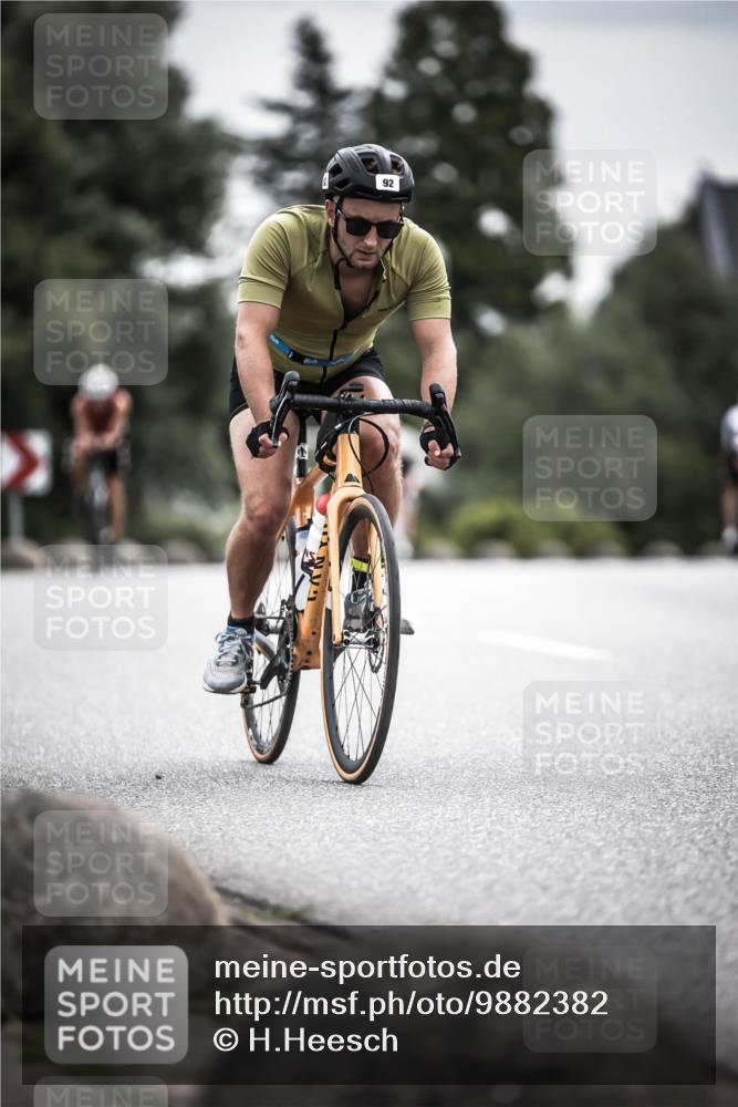 21.06.2026 - 29. Vierlanden-Triathlon H.Heesch http://msf.ph/oto/9882382 21.06.2026 10:34:33 Radfahren 92, 118, 119, 141, 178, 227, 350, 363, 554, 560 meine-sportfotos.de