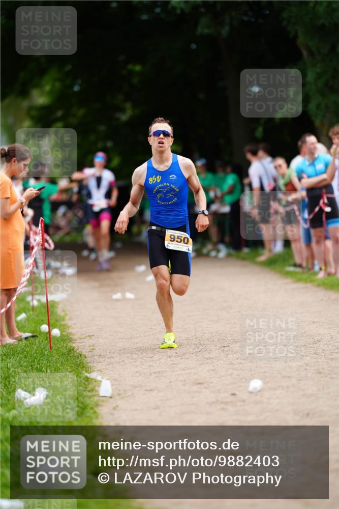 21.06.2026 - 29. Vierlanden-Triathlon LAZAROV Photography http://msf.ph/oto/9882403 21.06.2026 12:35:26 Laufen 950 meine-sportfotos.de