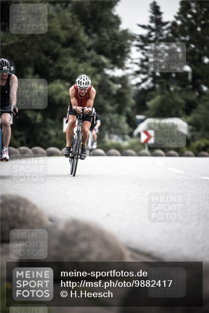 21.06.2026 - 29. Vierlanden-Triathlon H.Heesch http://msf.ph/oto/9882417 21.06.2026 10:34:36 Radfahren 92, 178, 350, 363, 414, 554, 560 meine-sportfotos.de