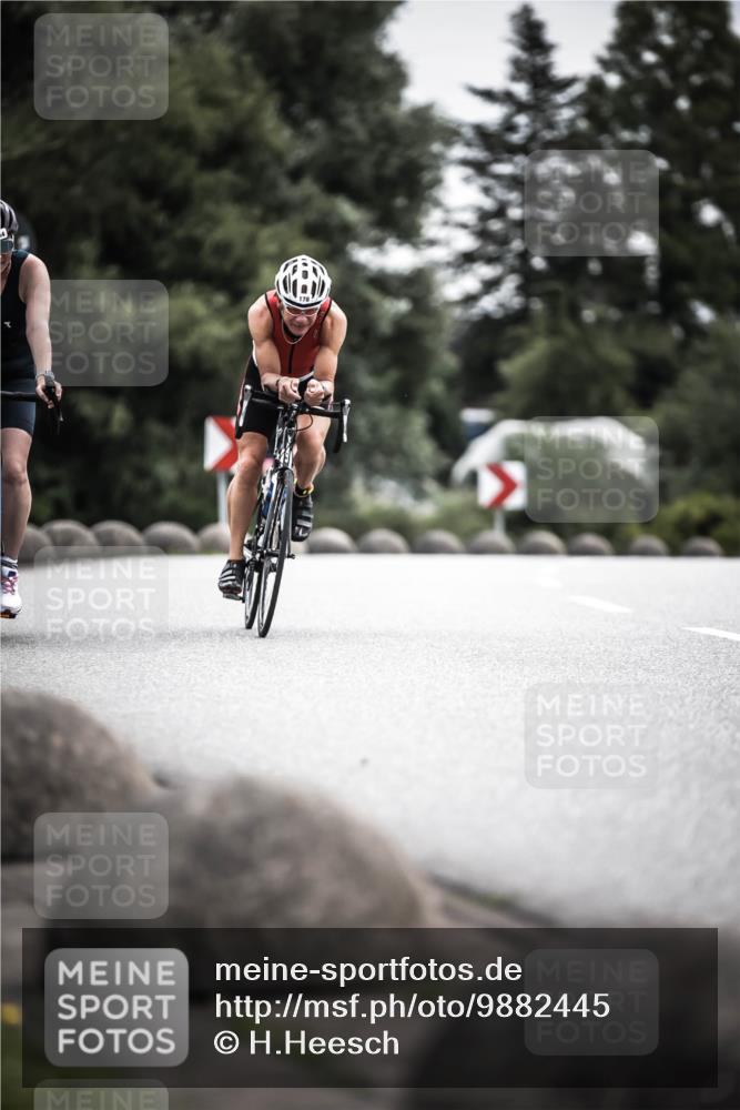 21.06.2026 - 29. Vierlanden-Triathlon H.Heesch http://msf.ph/oto/9882445 21.06.2026 10:34:36 Radfahren 92, 178, 350, 363, 414, 554, 560 meine-sportfotos.de