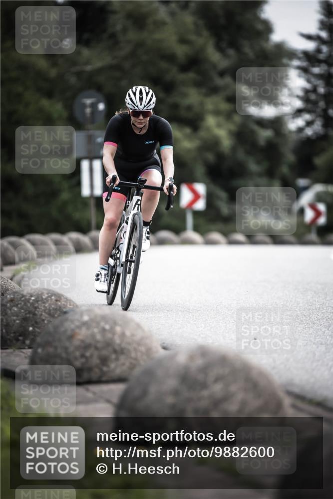 21.06.2026 - 29. Vierlanden-Triathlon H.Heesch http://msf.ph/oto/9882600 21.06.2026 10:34:40 Radfahren 166, 178, 219, 363, 414, 554, 560 meine-sportfotos.de