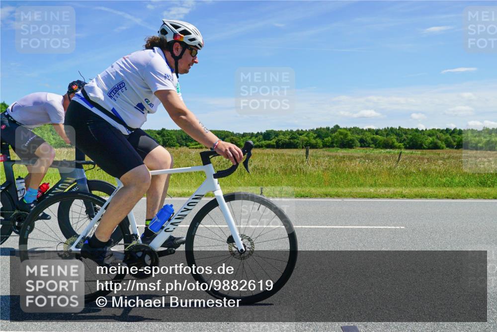21.06.2026 - Viking Triathlon Michael Burmester http://msf.ph/oto/9882619 21.06.2026 13:19:04 Radfahren 39, 326 meine-sportfotos.de