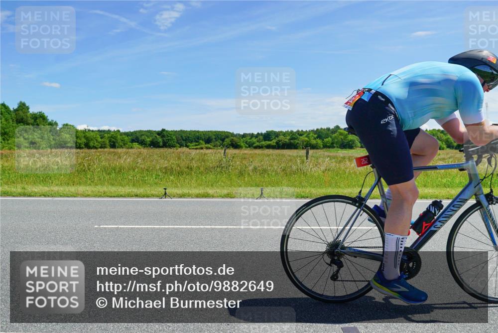 21.06.2026 - Viking Triathlon Michael Burmester http://msf.ph/oto/9882649 21.06.2026 13:19:51 Radfahren 75 meine-sportfotos.de