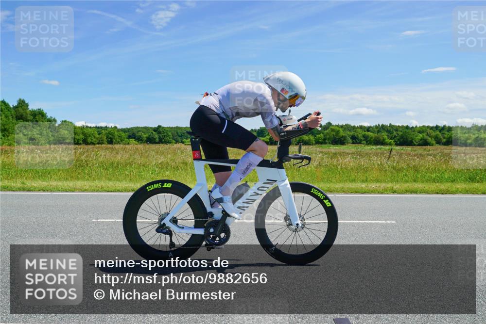 21.06.2026 - Viking Triathlon Michael Burmester http://msf.ph/oto/9882656 21.06.2026 13:19:54 Radfahren 75 meine-sportfotos.de
