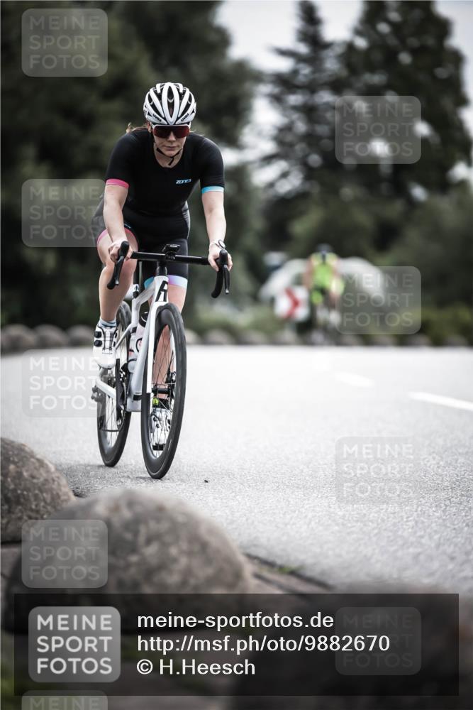 21.06.2026 - 29. Vierlanden-Triathlon H.Heesch http://msf.ph/oto/9882670 21.06.2026 10:34:40 Radfahren 166, 178, 219, 363, 414, 554, 560 meine-sportfotos.de