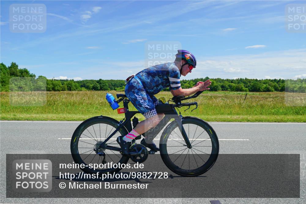 21.06.2026 - Viking Triathlon Michael Burmester http://msf.ph/oto/9882728 21.06.2026 13:22:55 Radfahren 495 meine-sportfotos.de