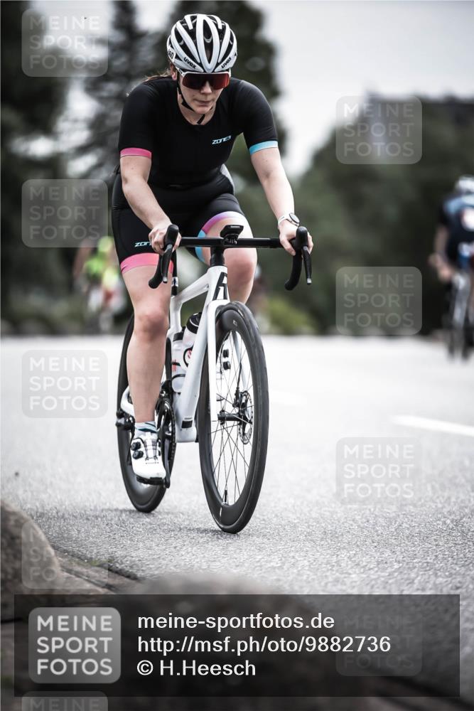 21.06.2026 - 29. Vierlanden-Triathlon H.Heesch http://msf.ph/oto/9882736 21.06.2026 10:34:40 Radfahren 166, 178, 219, 363, 414, 554, 560 meine-sportfotos.de