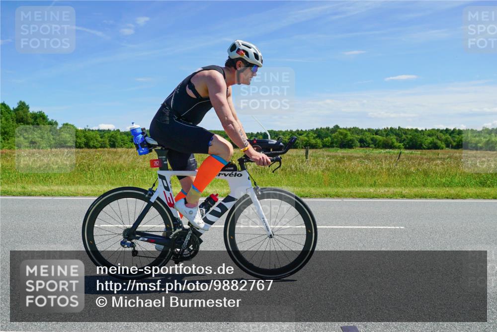 21.06.2026 - Viking Triathlon Michael Burmester http://msf.ph/oto/9882767 21.06.2026 13:24:15 Radfahren 282, 331 meine-sportfotos.de