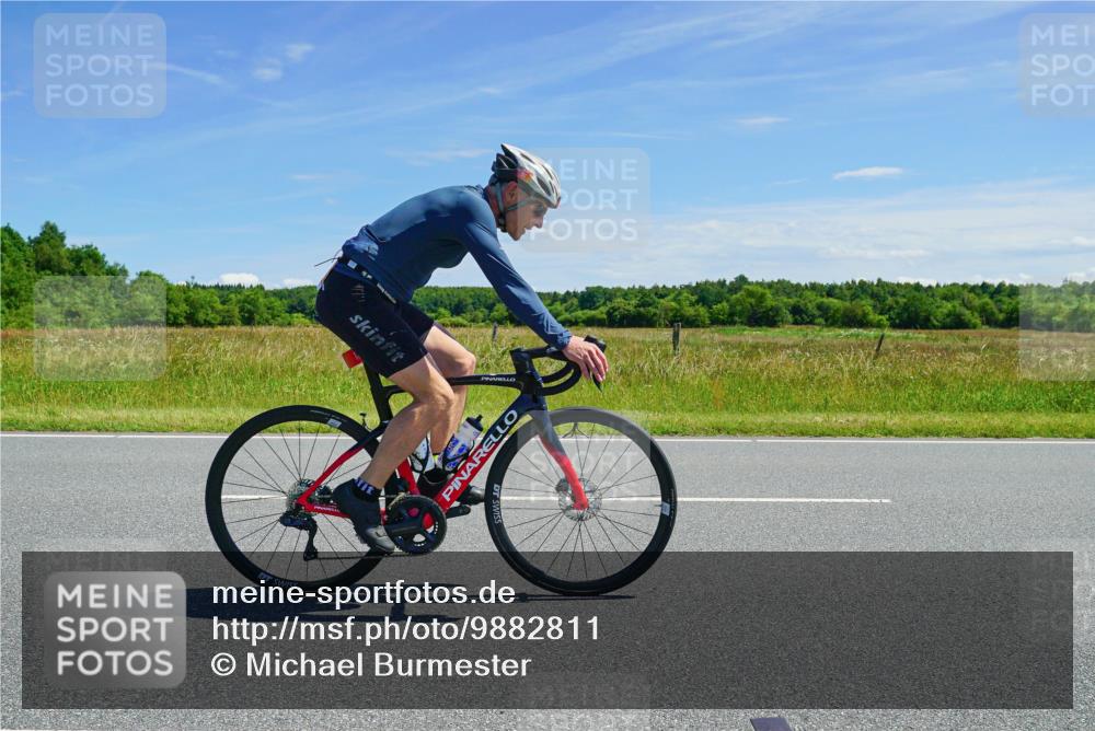 21.06.2026 - Viking Triathlon Michael Burmester http://msf.ph/oto/9882811 21.06.2026 13:24:55 Radfahren 335 meine-sportfotos.de