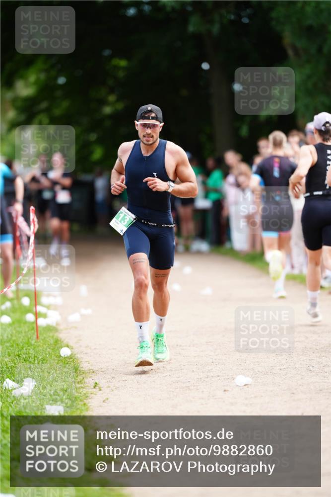 21.06.2026 - 29. Vierlanden-Triathlon LAZAROV Photography http://msf.ph/oto/9882860 21.06.2026 12:48:38 Laufen 13, 12, 2 meine-sportfotos.de