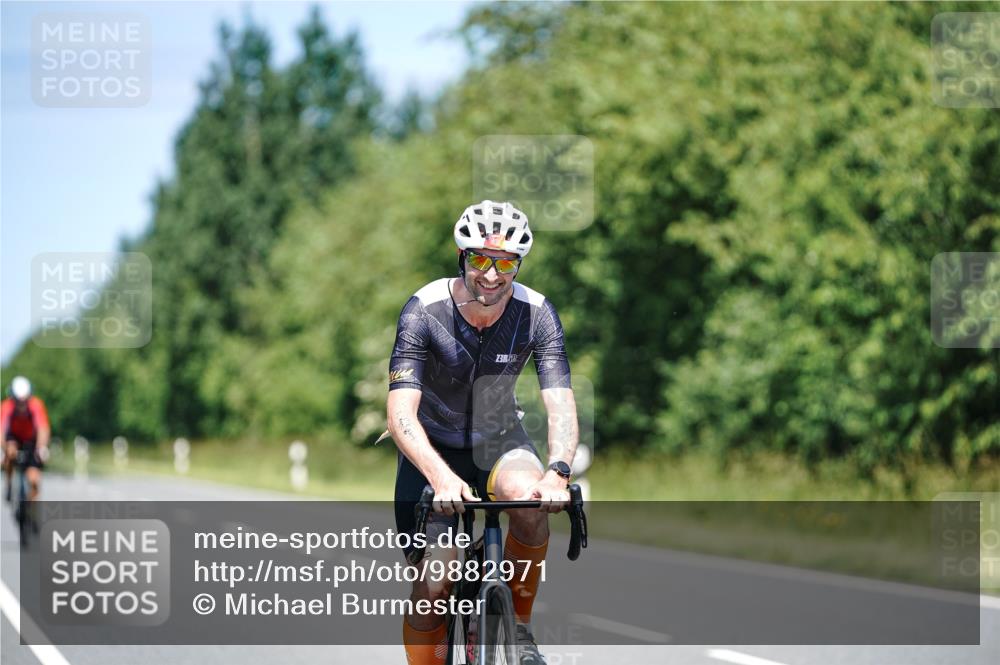 21.06.2026 - Viking Triathlon Michael Burmester http://msf.ph/oto/9882971 21.06.2026 13:46:15 Radfahren 401 meine-sportfotos.de