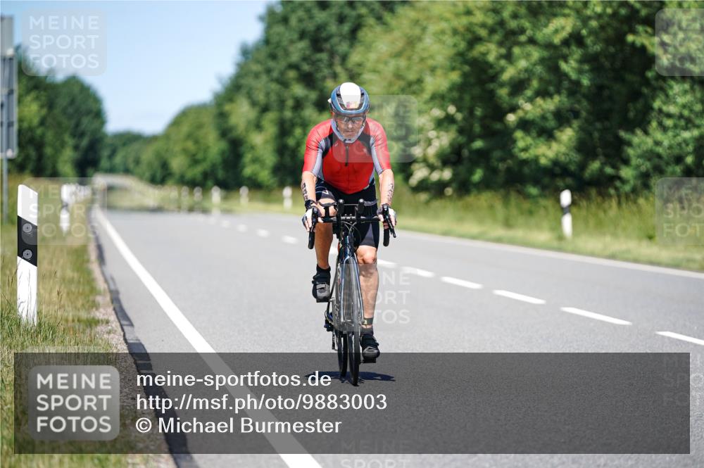 21.06.2026 - Viking Triathlon Michael Burmester http://msf.ph/oto/9883003 21.06.2026 13:46:19 Radfahren 401 meine-sportfotos.de