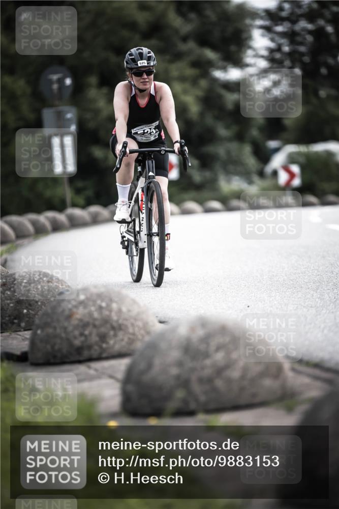 21.06.2026 - 29. Vierlanden-Triathlon H.Heesch http://msf.ph/oto/9883153 21.06.2026 10:35:04 Radfahren 47, 157, 187, 320, 334, 525 meine-sportfotos.de