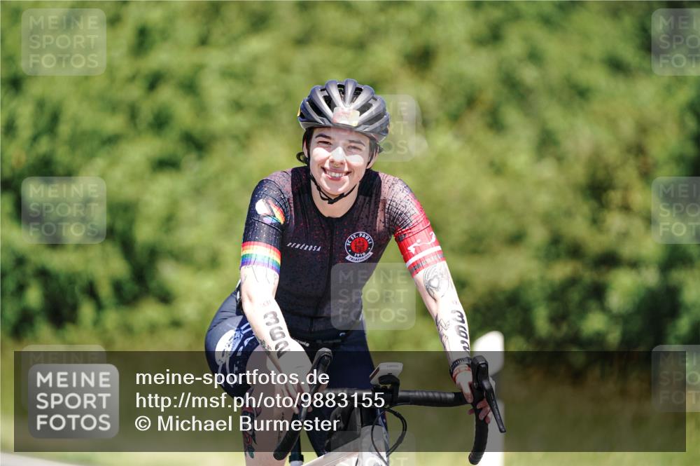 21.06.2026 - Viking Triathlon Michael Burmester http://msf.ph/oto/9883155 21.06.2026 13:55:43 Radfahren  meine-sportfotos.de