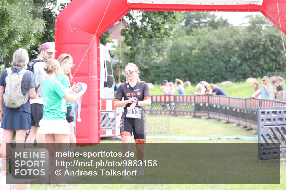21.06.2026 - 29. Vierlanden-Triathlon Andreas Tolksdorf http://msf.ph/oto/9883158 21.06.2026 11:25:25 Ziel 513, 513 meine-sportfotos.de