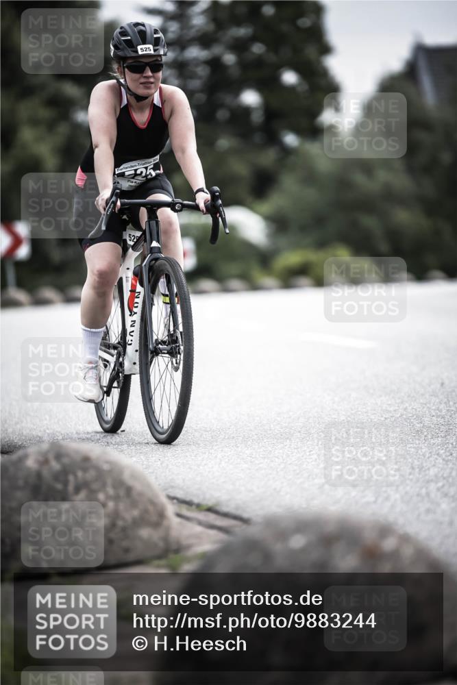 21.06.2026 - 29. Vierlanden-Triathlon H.Heesch http://msf.ph/oto/9883244 21.06.2026 10:35:05 Radfahren 47, 187, 430, 525 meine-sportfotos.de