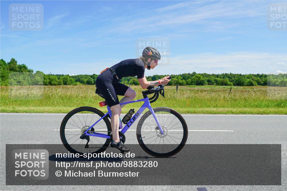 21.06.2026 - Viking Triathlon Michael Burmester http://msf.ph/oto/9883280 21.06.2026 13:39:19 Radfahren  meine-sportfotos.de