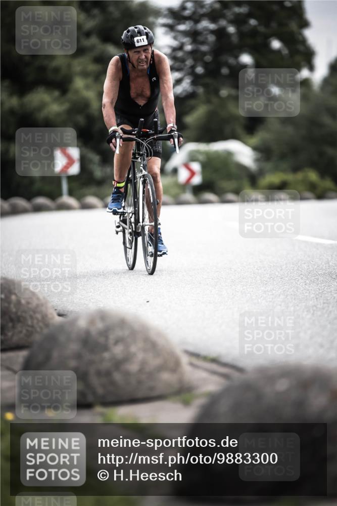 21.06.2026 - 29. Vierlanden-Triathlon H.Heesch http://msf.ph/oto/9883300 21.06.2026 10:35:16 Radfahren 220, 257, 271, 430, 611 meine-sportfotos.de