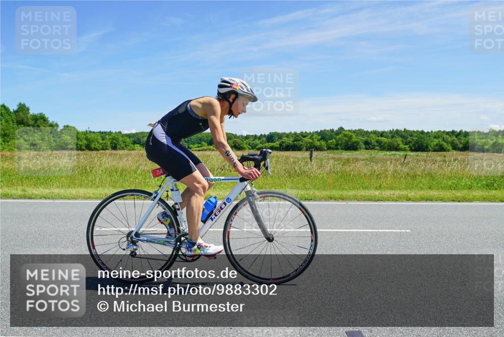 21.06.2026 - Viking Triathlon Michael Burmester http://msf.ph/oto/9883302 21.06.2026 13:40:47 Radfahren  meine-sportfotos.de