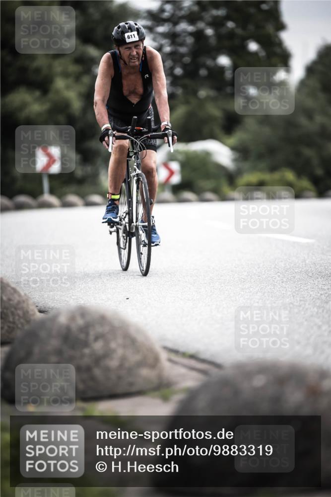 21.06.2026 - 29. Vierlanden-Triathlon H.Heesch http://msf.ph/oto/9883319 21.06.2026 10:35:17 Radfahren 112, 220, 257, 271, 611 meine-sportfotos.de