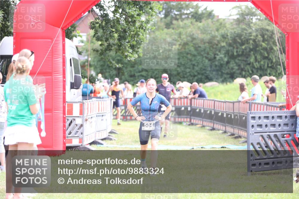 21.06.2026 - 29. Vierlanden-Triathlon Andreas Tolksdorf http://msf.ph/oto/9883324 21.06.2026 11:25:41 Ziel 357, 359, 393, 584, 603, 357, 359, 393, 584, 603 meine-sportfotos.de