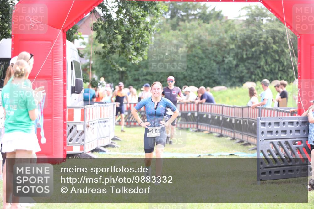 21.06.2026 - 29. Vierlanden-Triathlon Andreas Tolksdorf http://msf.ph/oto/9883332 21.06.2026 11:25:41 Ziel 357, 359, 393, 584, 603, 357, 359, 393, 584, 603 meine-sportfotos.de