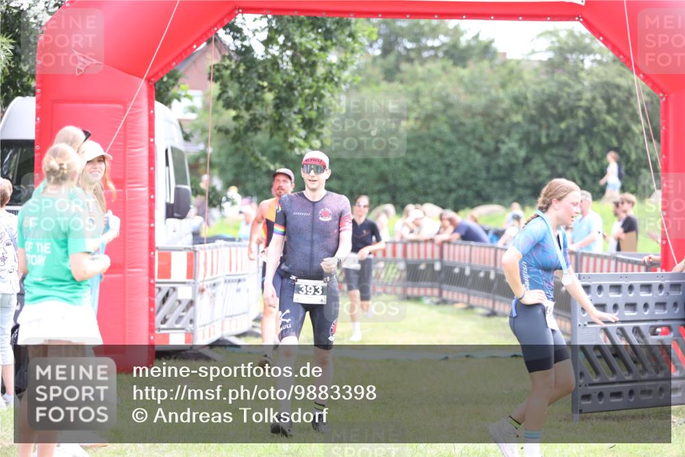 21.06.2026 - 29. Vierlanden-Triathlon Andreas Tolksdorf http://msf.ph/oto/9883398 21.06.2026 11:25:45 Ziel 357, 359, 393, 603, 357, 359, 393, 603 meine-sportfotos.de