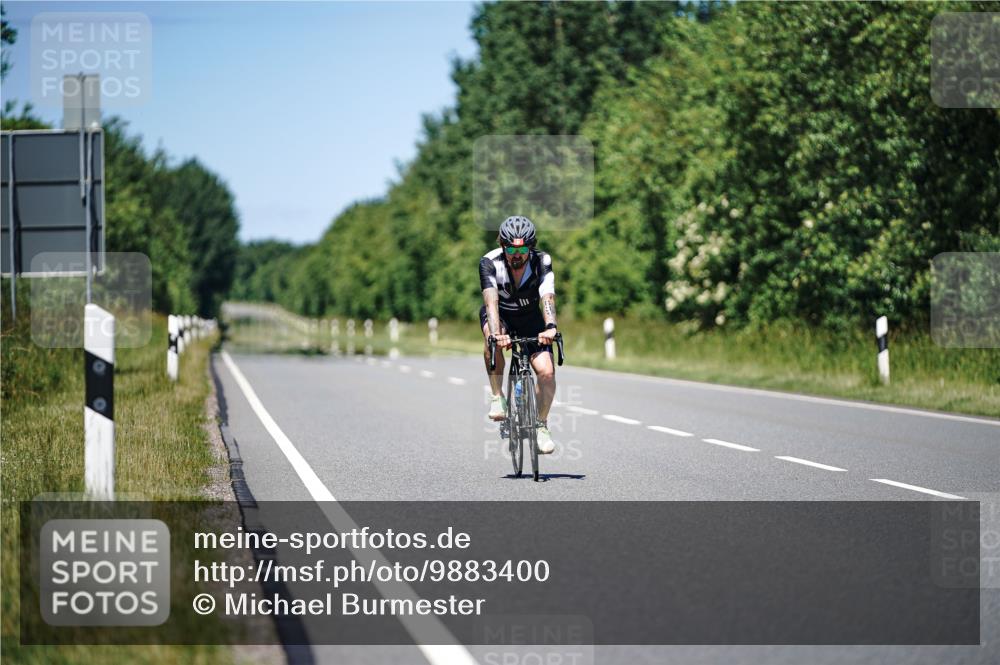 21.06.2026 - Viking Triathlon Michael Burmester http://msf.ph/oto/9883400 21.06.2026 14:16:19 Radfahren  meine-sportfotos.de