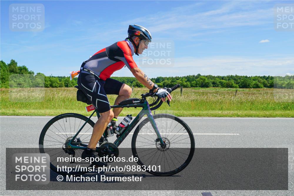 21.06.2026 - Viking Triathlon Michael Burmester http://msf.ph/oto/9883401 21.06.2026 13:46:20 Radfahren 401 meine-sportfotos.de