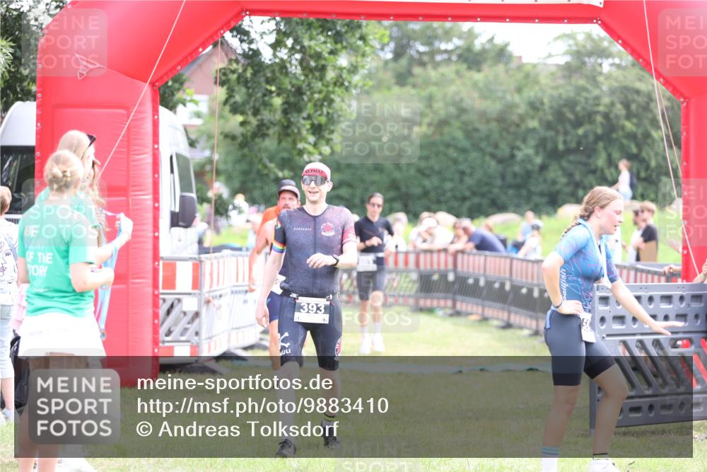 21.06.2026 - 29. Vierlanden-Triathlon Andreas Tolksdorf http://msf.ph/oto/9883410 21.06.2026 11:25:46 Ziel 357, 359, 393, 603, 357, 359, 393, 603 meine-sportfotos.de