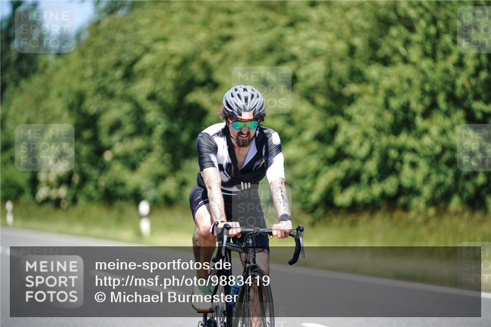 21.06.2026 - Viking Triathlon Michael Burmester http://msf.ph/oto/9883419 21.06.2026 14:16:22 Radfahren  meine-sportfotos.de