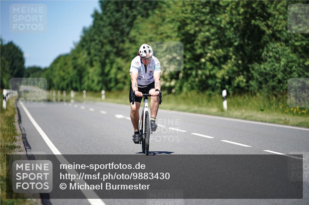 21.06.2026 - Viking Triathlon Michael Burmester http://msf.ph/oto/9883430 21.06.2026 14:19:51 Radfahren 39 meine-sportfotos.de