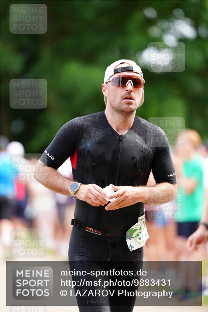 21.06.2026 - 29. Vierlanden-Triathlon LAZAROV Photography http://msf.ph/oto/9883431 21.06.2026 12:51:41 Laufen 12 meine-sportfotos.de