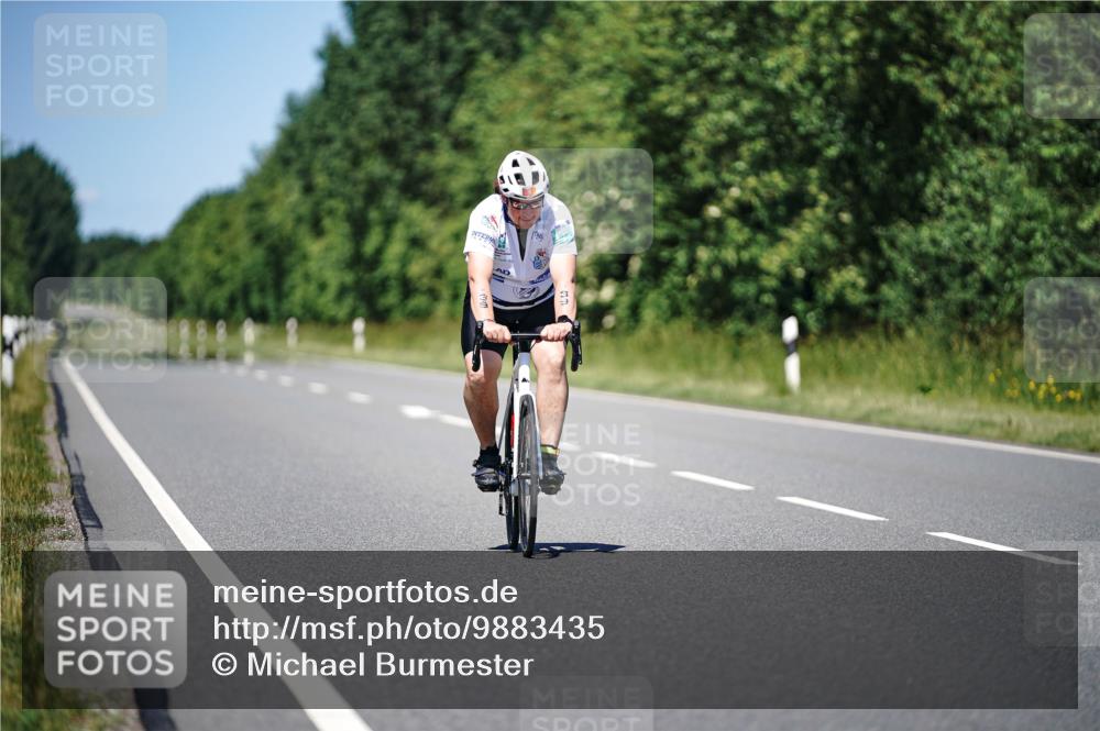 21.06.2026 - Viking Triathlon Michael Burmester http://msf.ph/oto/9883435 21.06.2026 14:19:52 Radfahren 39 meine-sportfotos.de