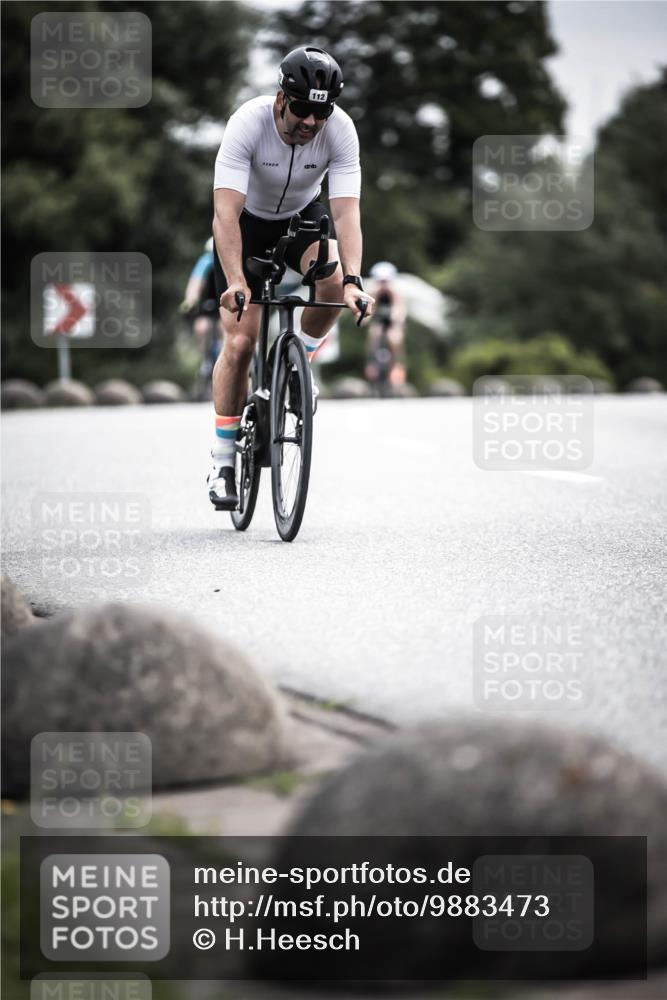 21.06.2026 - 29. Vierlanden-Triathlon H.Heesch http://msf.ph/oto/9883473 21.06.2026 10:35:24 Radfahren 43, 112, 291 meine-sportfotos.de